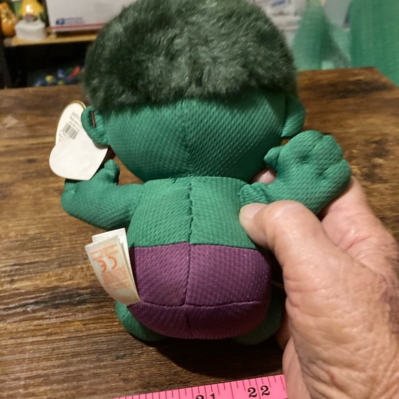 Marvel Hulk mask and beanie baby Hulk - Picture 4 of 9